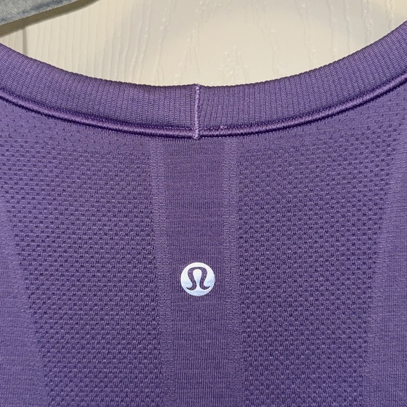 lululemon athletic shirt - Picture 3 of 3